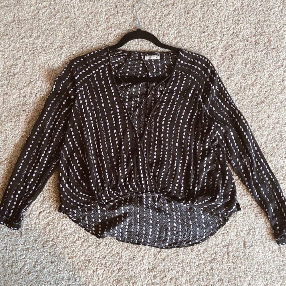 UO Silence Noise Crisscross Top